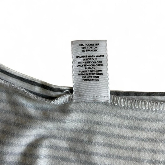 Alabama Striped V-Neck Tee – Soft & Oversized Fan Favorite – Size S - Picture 7 of 7